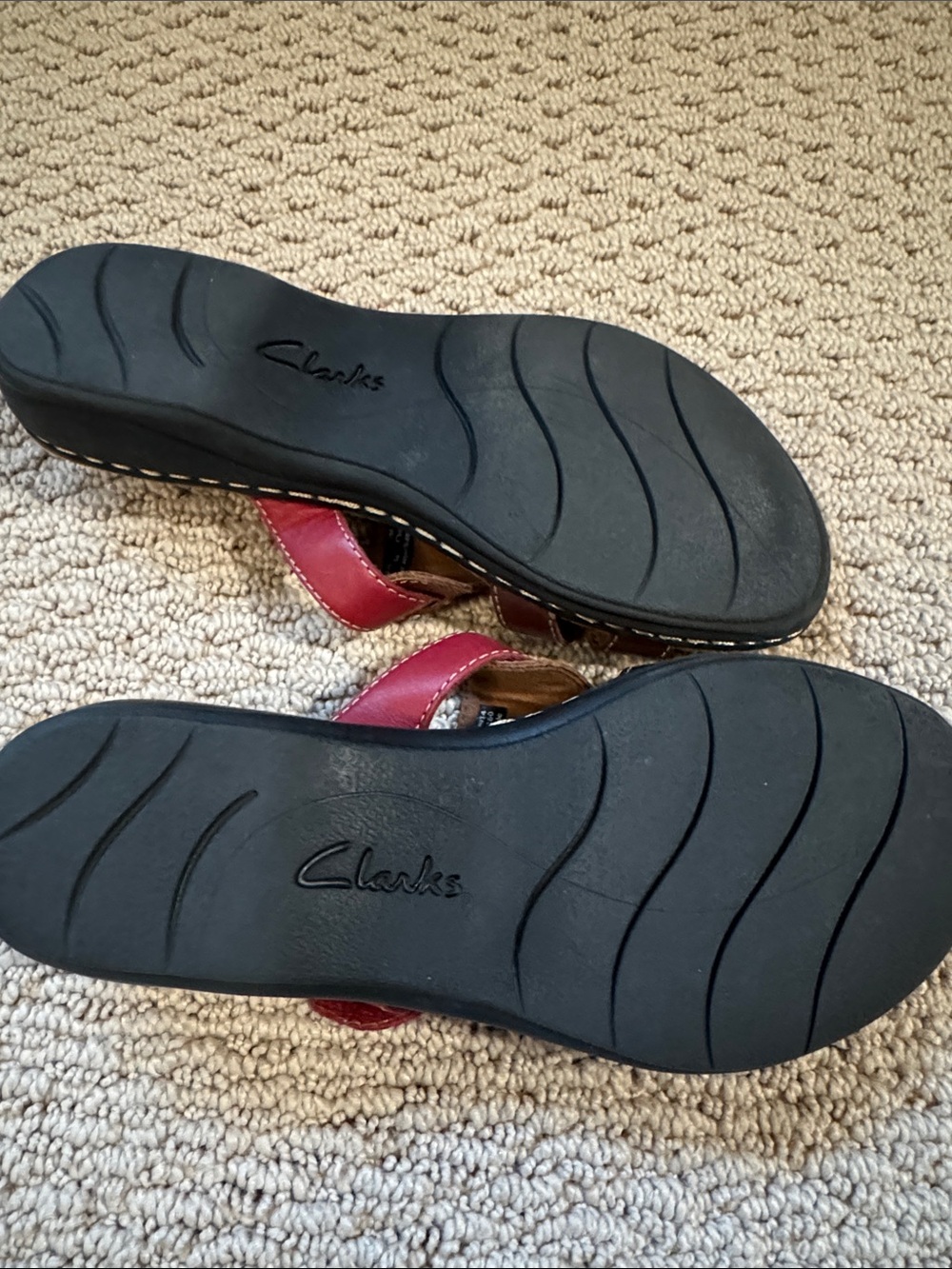 Clarks Brown and Red Leather Slide Mules - Picture 4 of 6